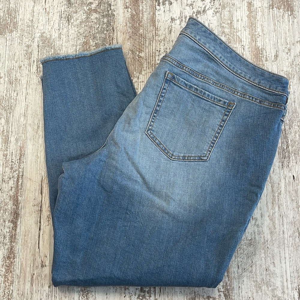 Torrid Blue Ankle & Cropped Jeans